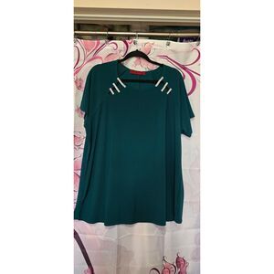 Love Scarlett 2X Emerald Green Dressy Blouse with Rhinestones